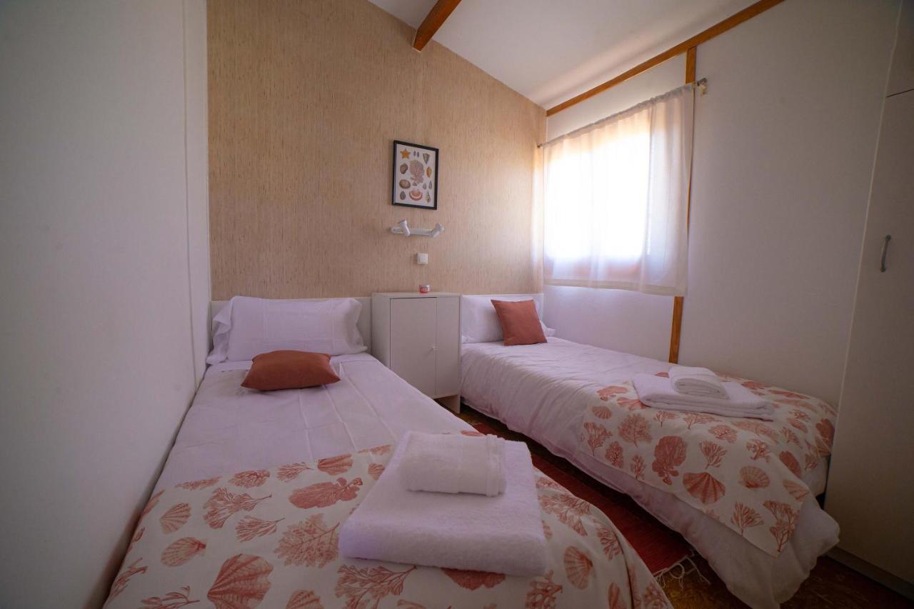 Las Casitas De Guadamur Exterior photo